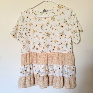 Floral flowy top